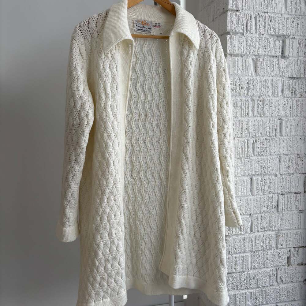 Vintage Hudson's Bay Company Ivory Cable Knit Cardigan Sweater | M